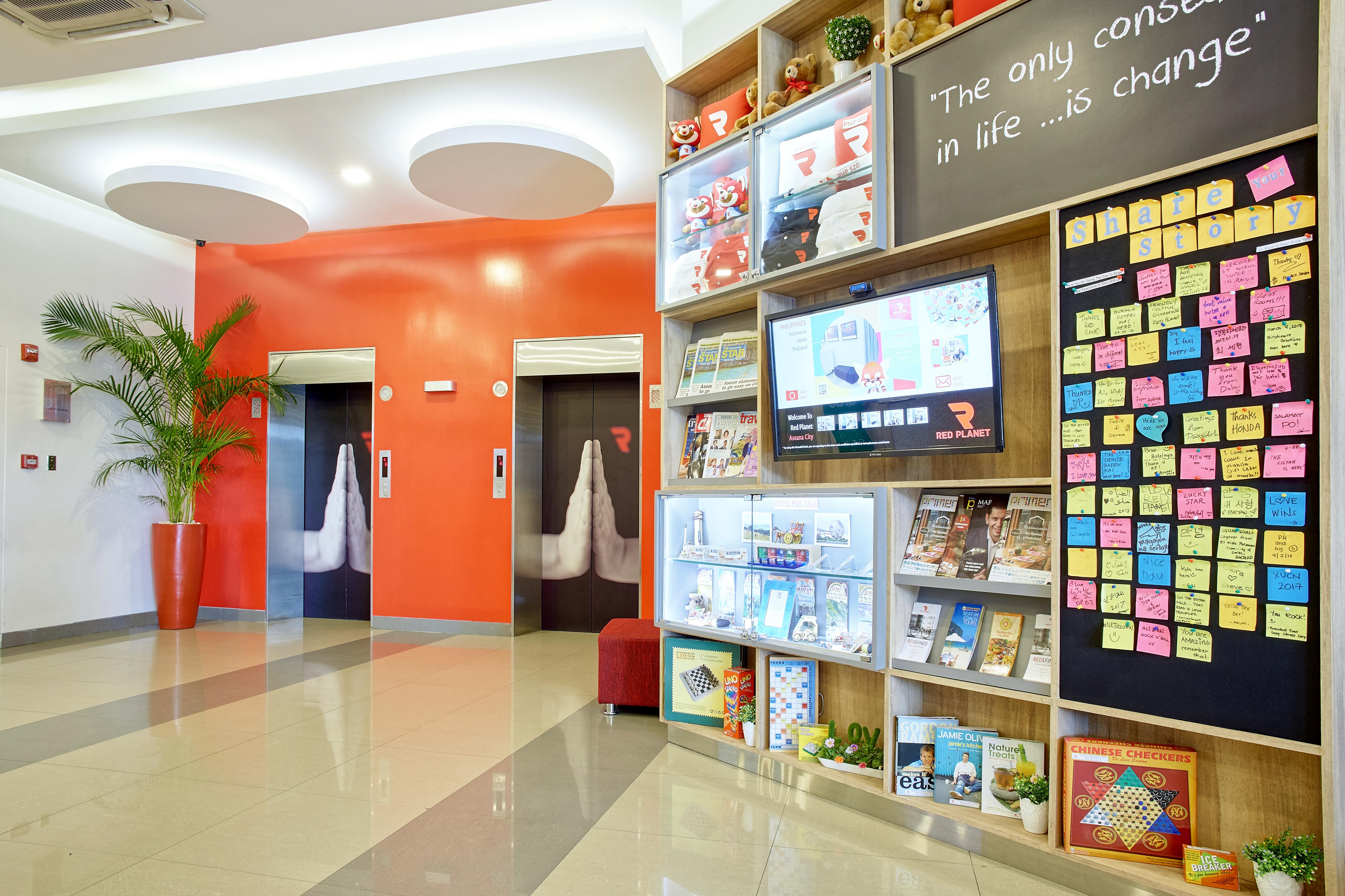 Red Planet Manila Aseana City Paranaque City Exterior photo
