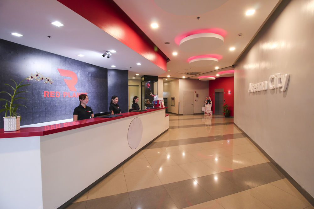Red Planet Manila Aseana City Paranaque City Exterior photo