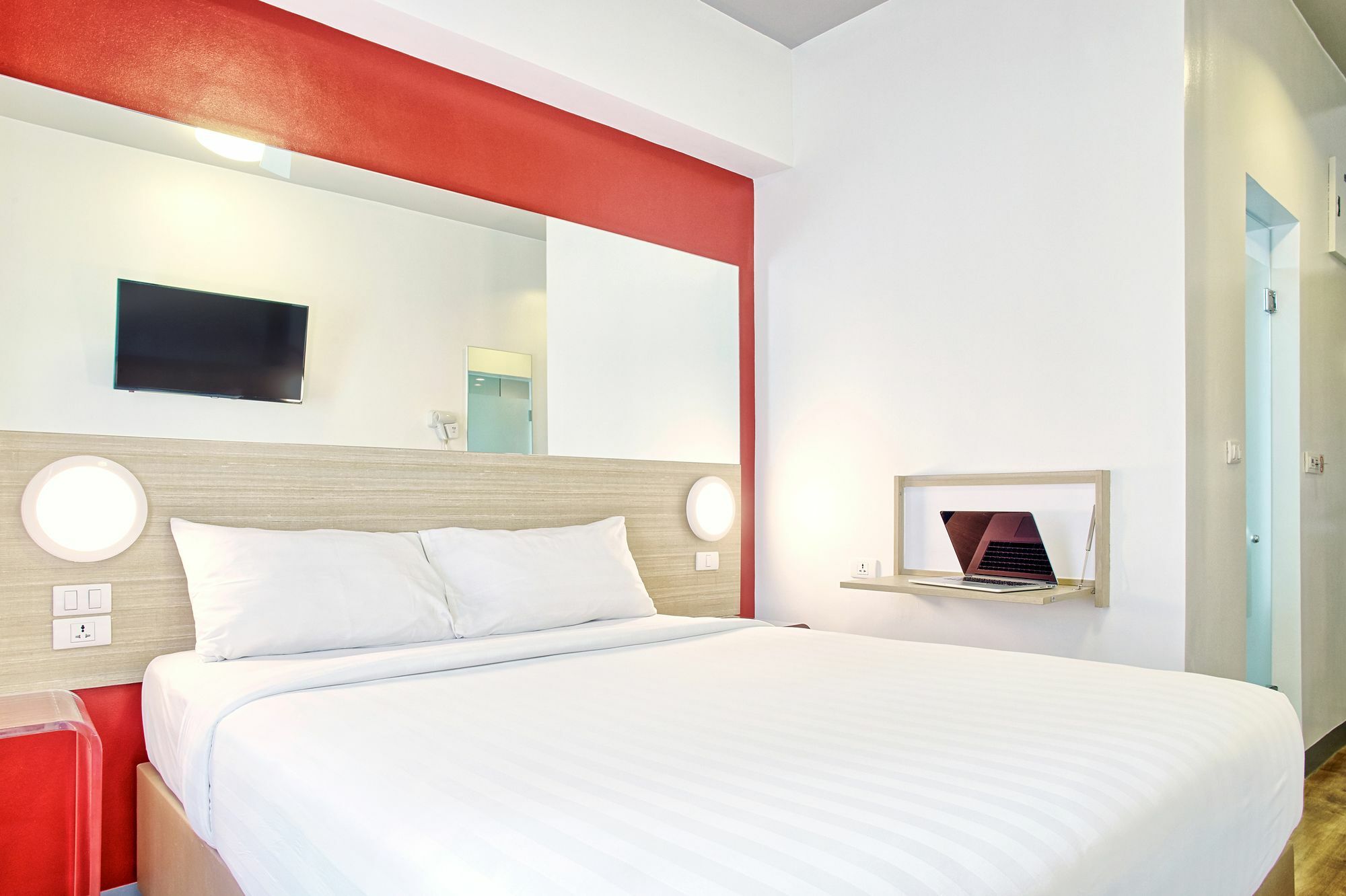 Red Planet Manila Aseana City Paranaque City Exterior photo